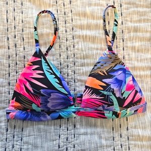 Hollister XS swim top multicolor